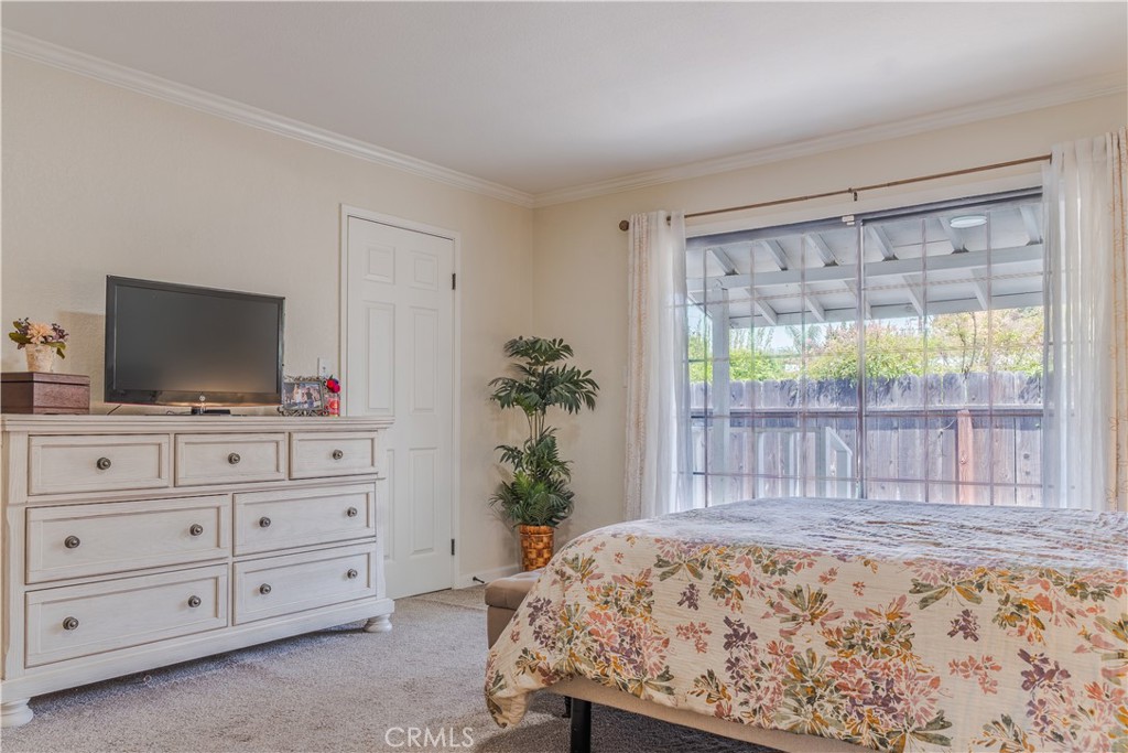 5739 N Pleasant, Fresno, CA 93711