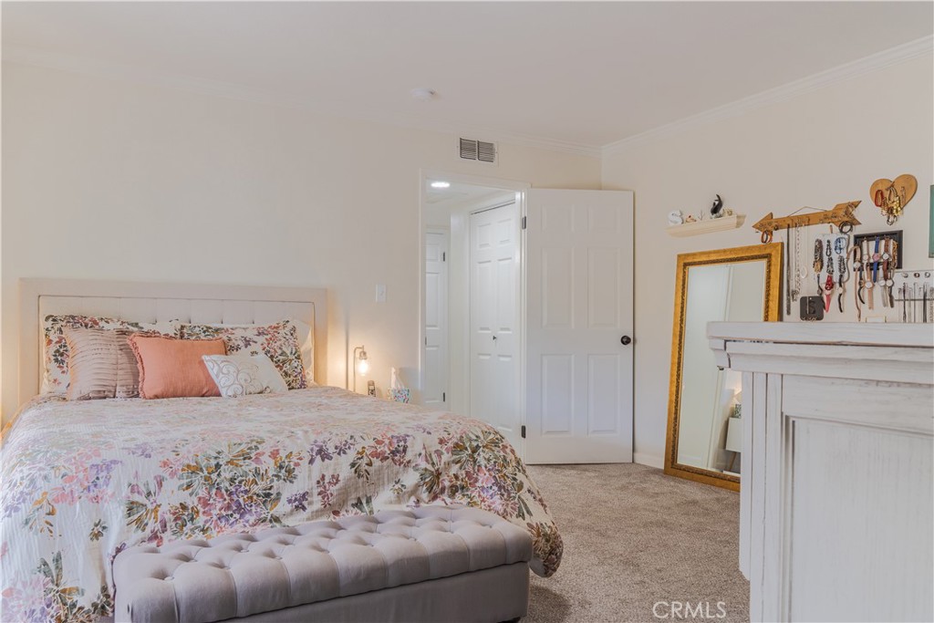 5739 N Pleasant, Fresno, CA 93711