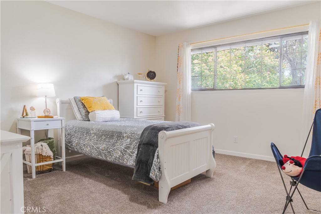 5739 N Pleasant, Fresno, CA 93711