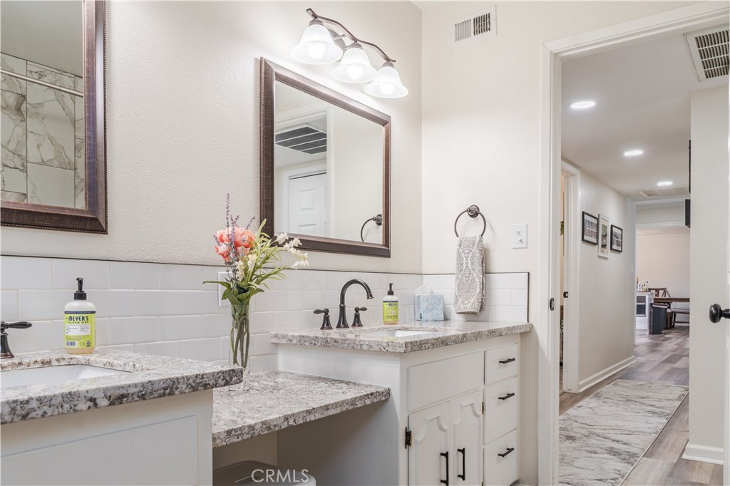 5739 N Pleasant, Fresno, CA 93711