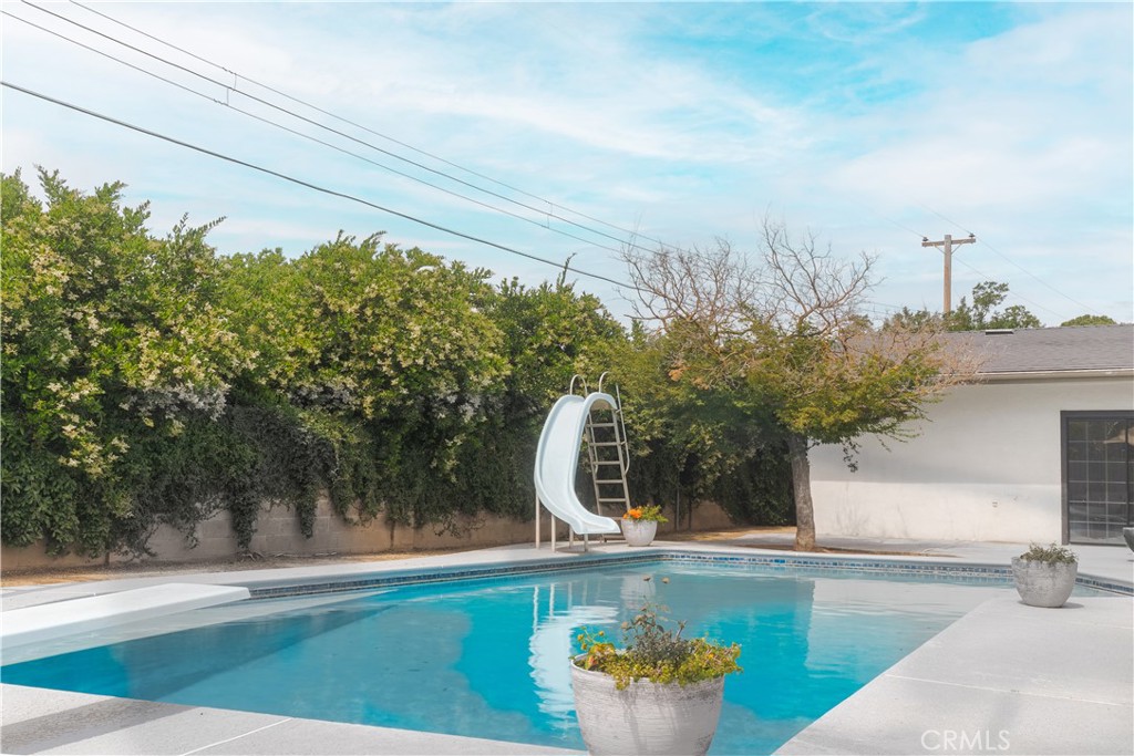 5739 N Pleasant, Fresno, CA 93711