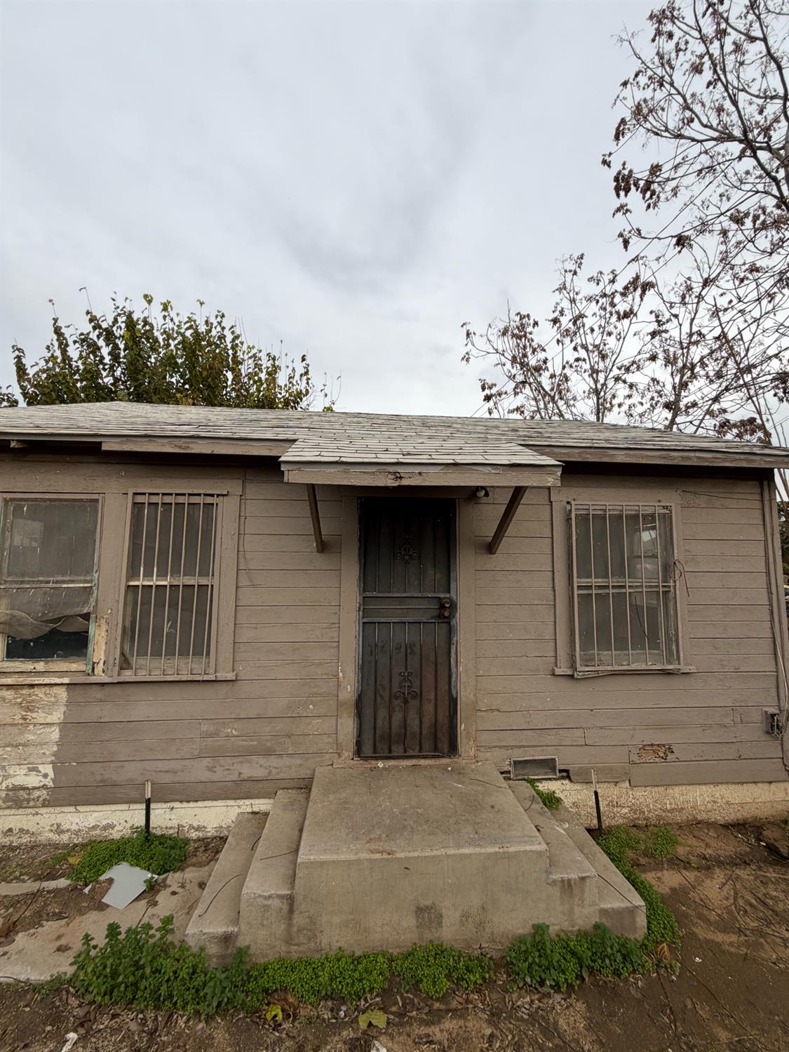 2510 S Cedar Ave, Fresno, CA 93725