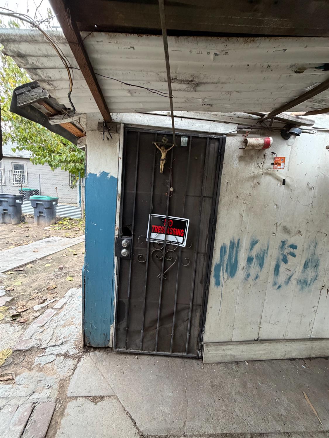 2510 S Cedar Ave, Fresno, CA 93725