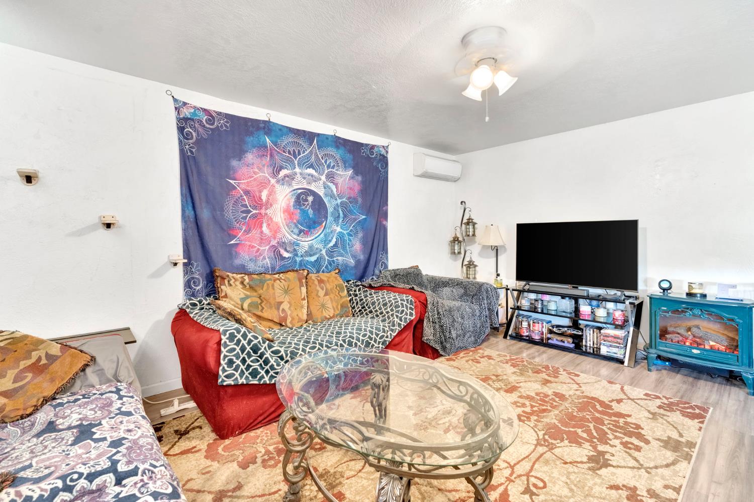 3743 E Mckinley Ave, Fresno, CA 93703