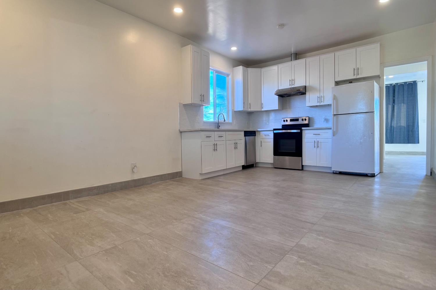 416 E Tuolumne St, Fresno, CA 93706