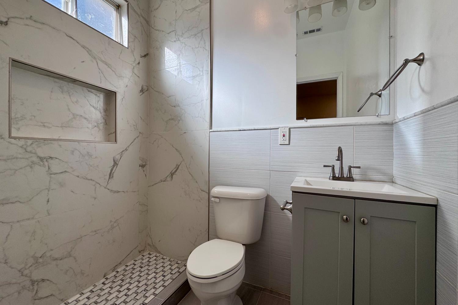 416 E Tuolumne St, Fresno, CA 93706