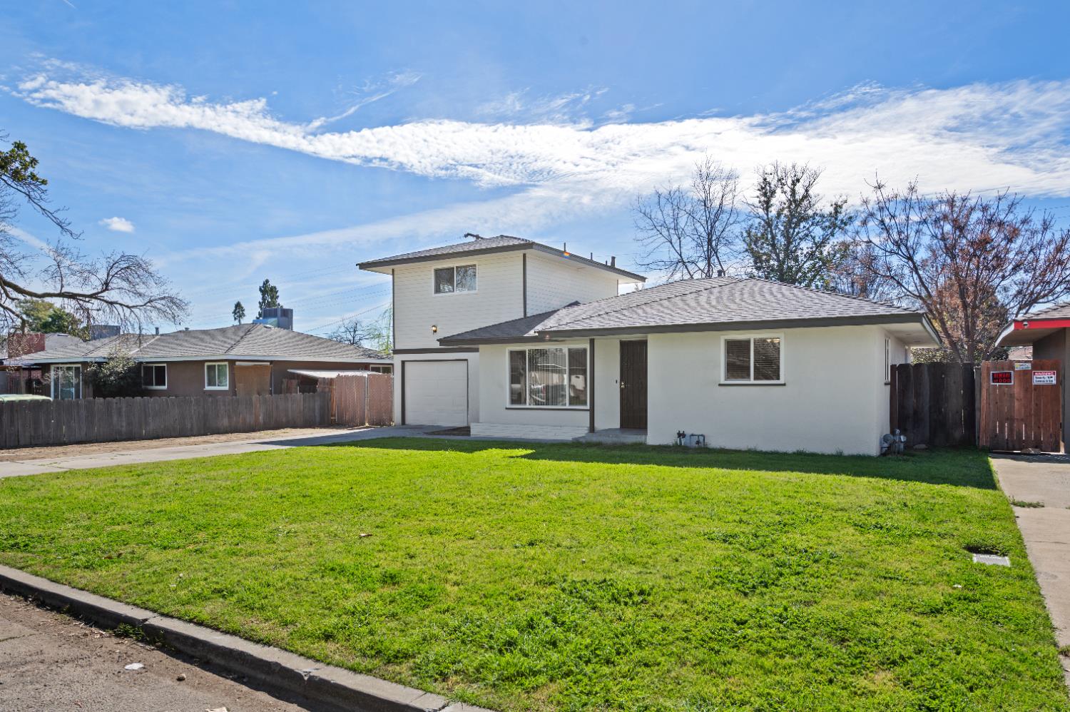 4774 E Simpson Ave, Fresno, CA 93703