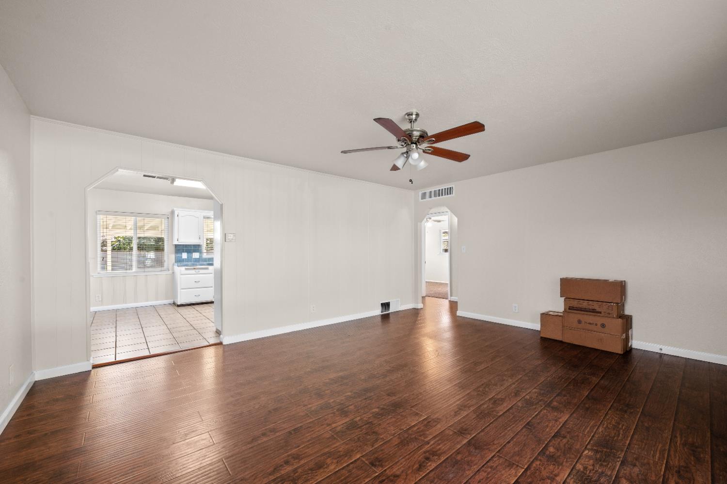 4774 E Simpson Ave, Fresno, CA 93703