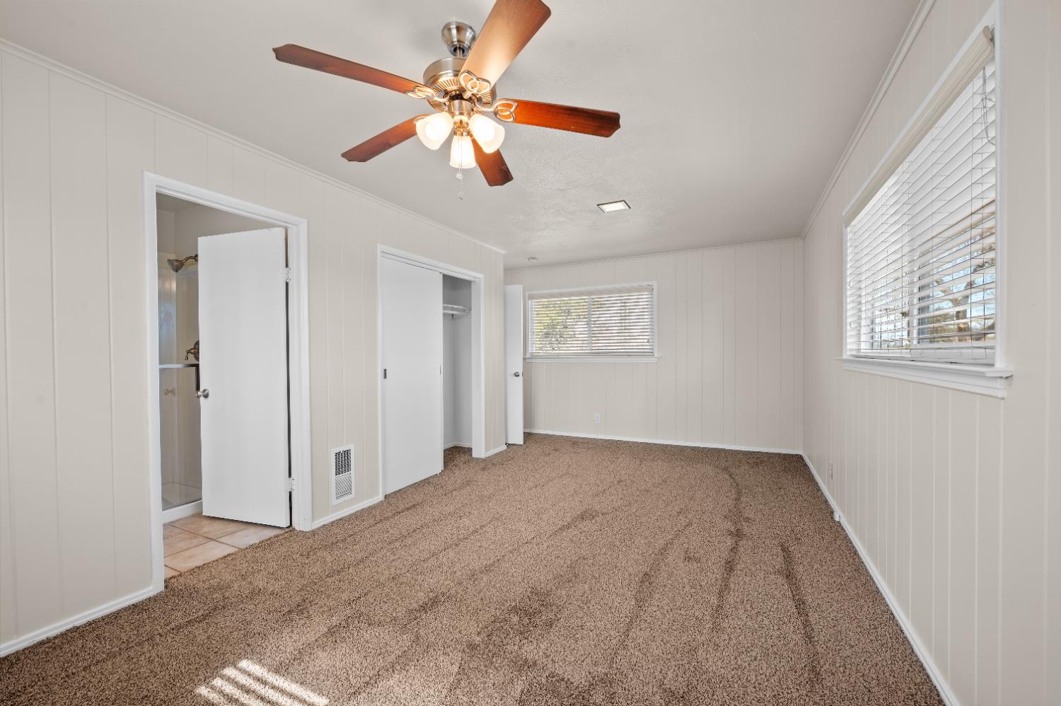 4774 E Simpson Ave, Fresno, CA 93703