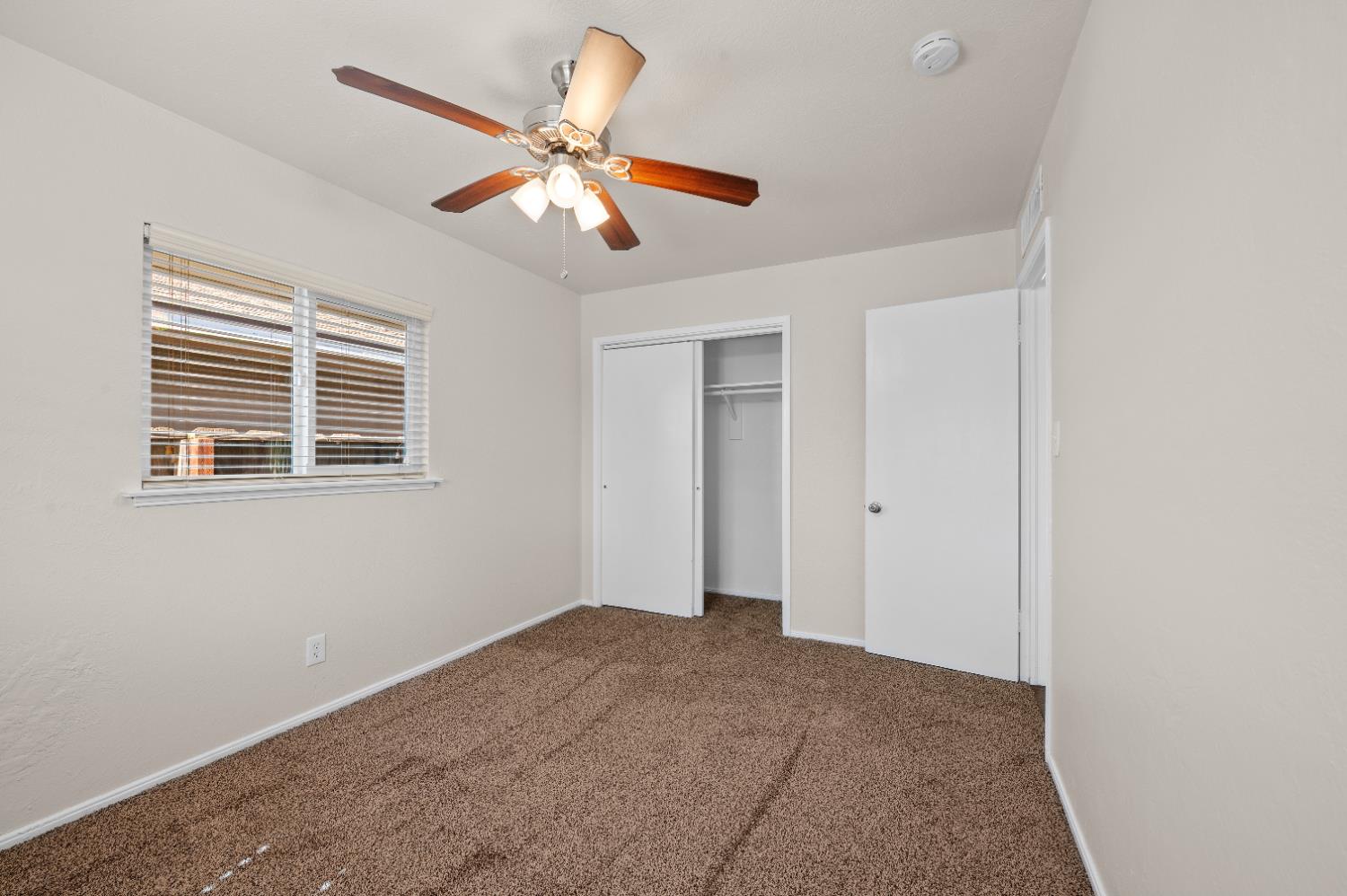 4774 E Simpson Ave, Fresno, CA 93703