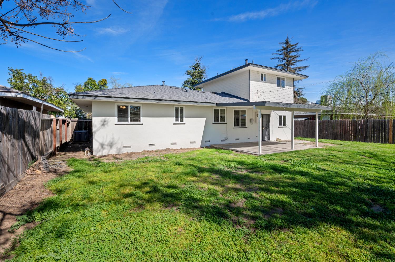 4774 E Simpson Ave, Fresno, CA 93703