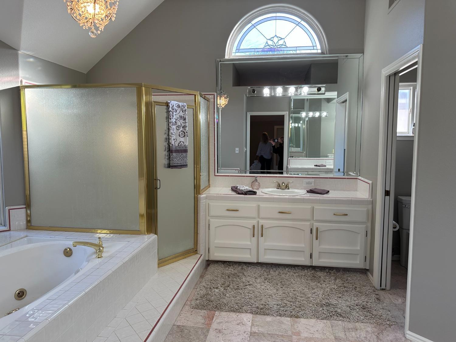 10250 N Quail Run Dr, Fresno, CA 93730