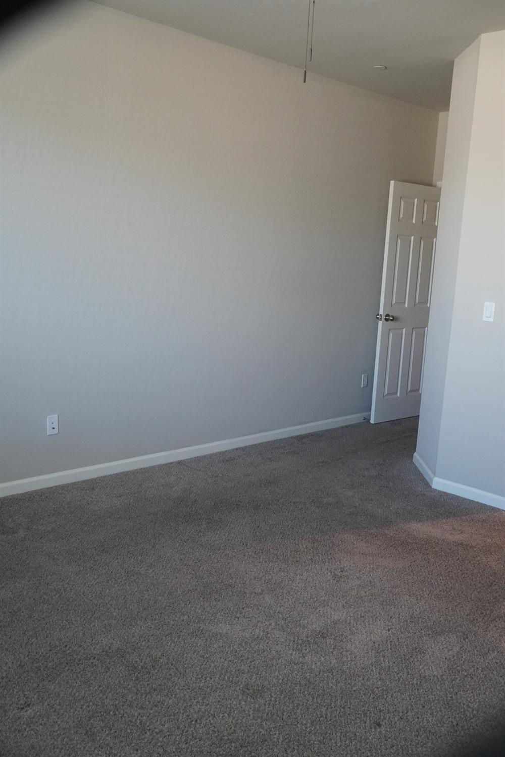 7478 E Flint Way, Fresno, CA 93737