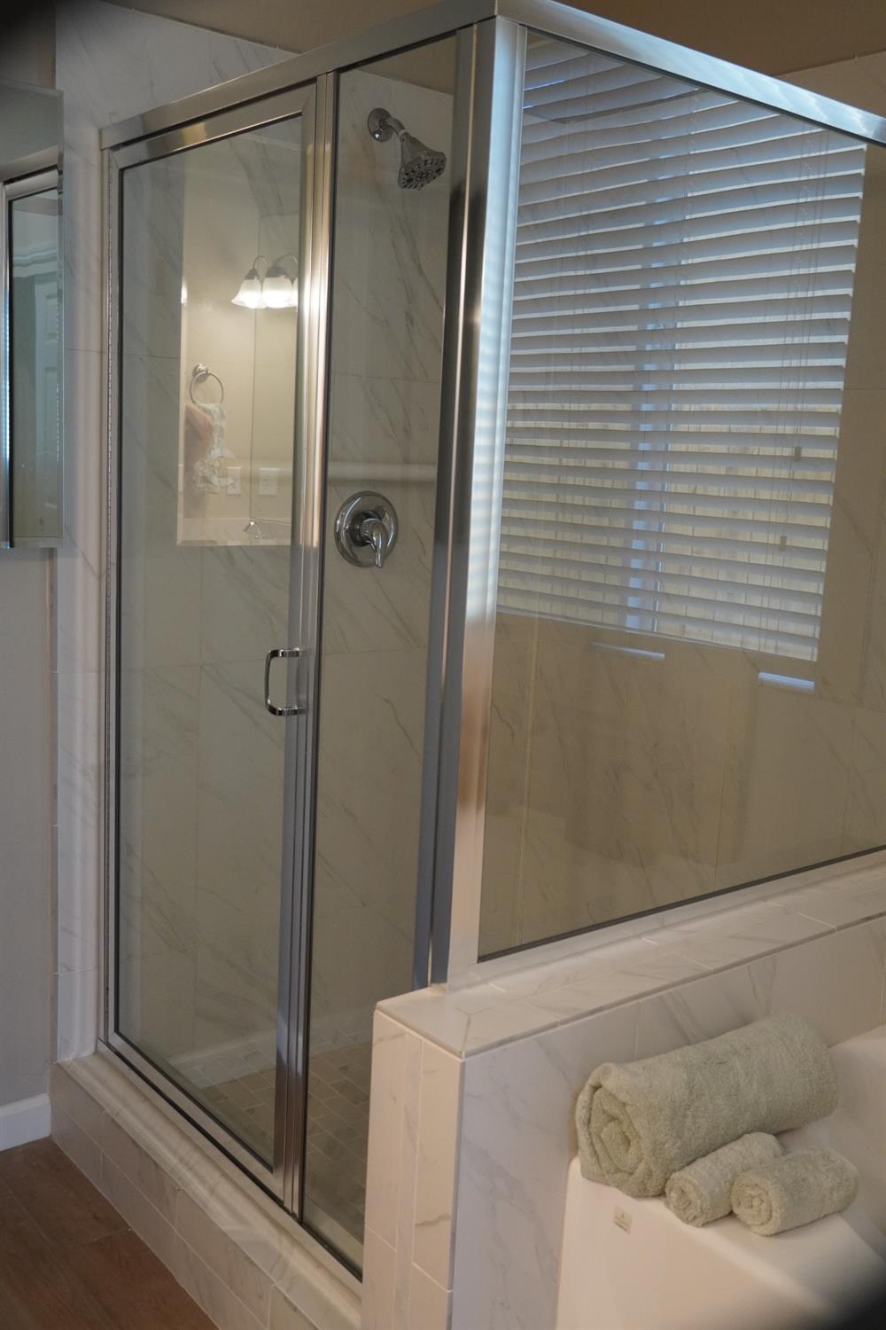 7478 E Flint Way, Fresno, CA 93737