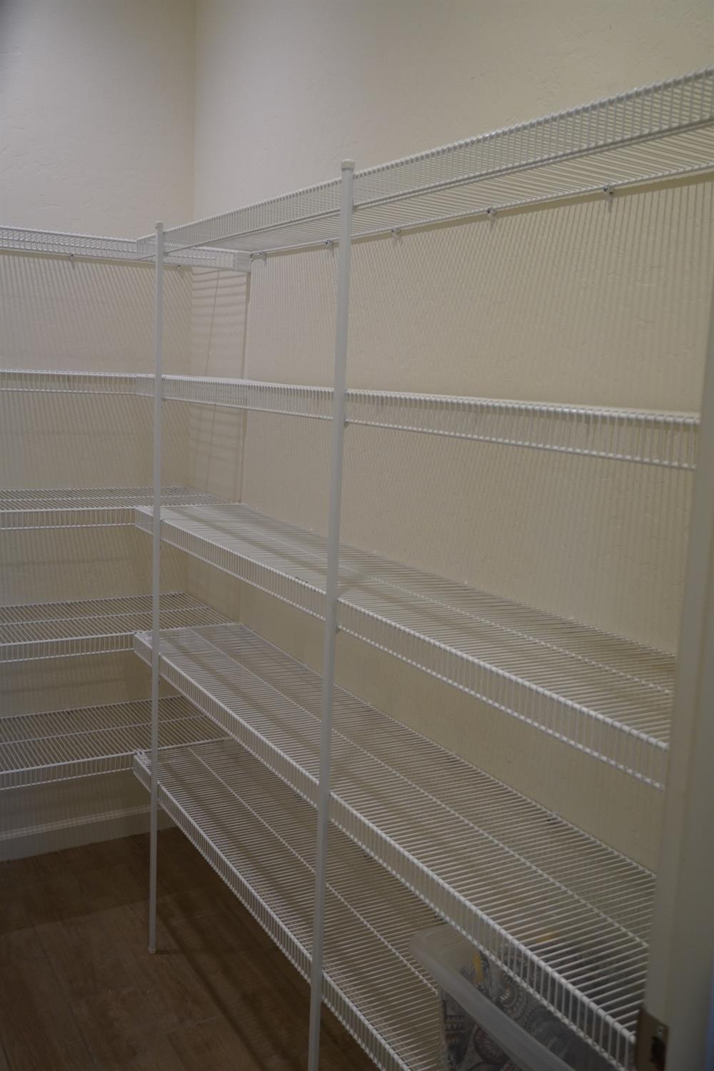 7478 E Flint Way, Fresno, CA 93737