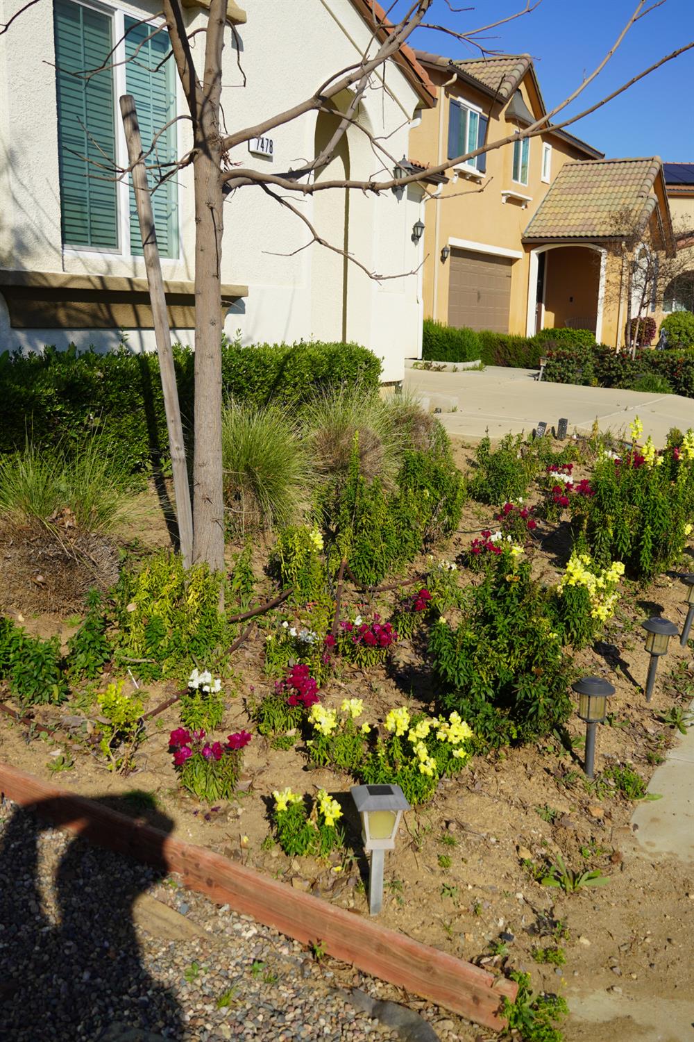 7478 E Flint Way, Fresno, CA 93737