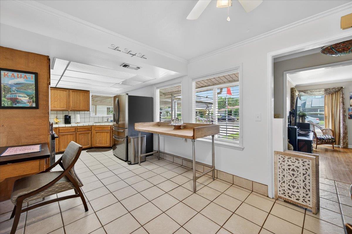 35 E Garland Ave, Fresno, CA 93704