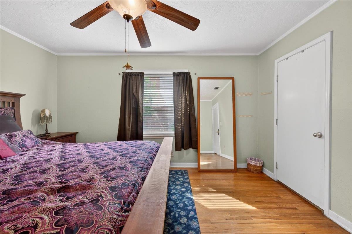 35 E Garland Ave, Fresno, CA 93704