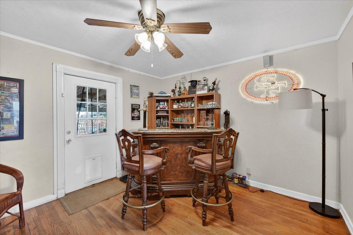 35 E Garland Ave, Fresno, CA 93704