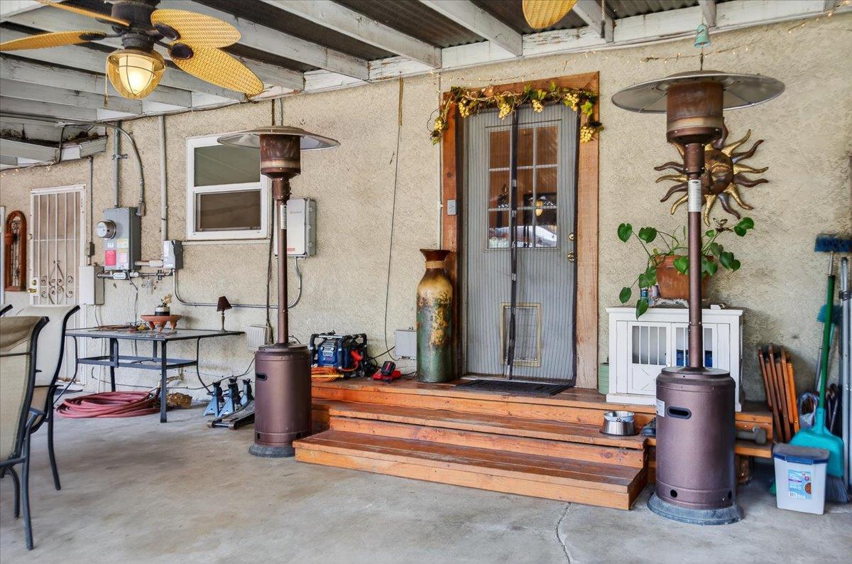 35 E Garland Ave, Fresno, CA 93704