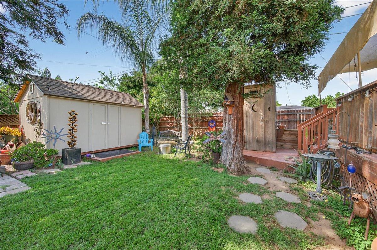 35 E Garland Ave, Fresno, CA 93704