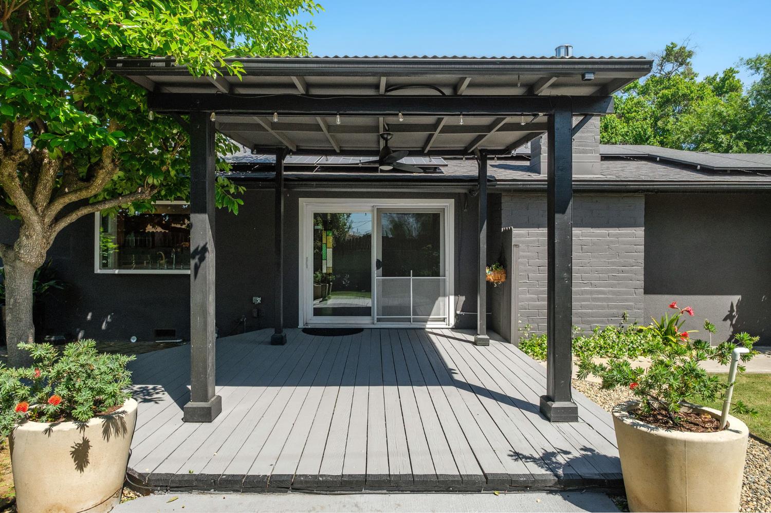 1510 E Austin Way, Fresno, CA 93704