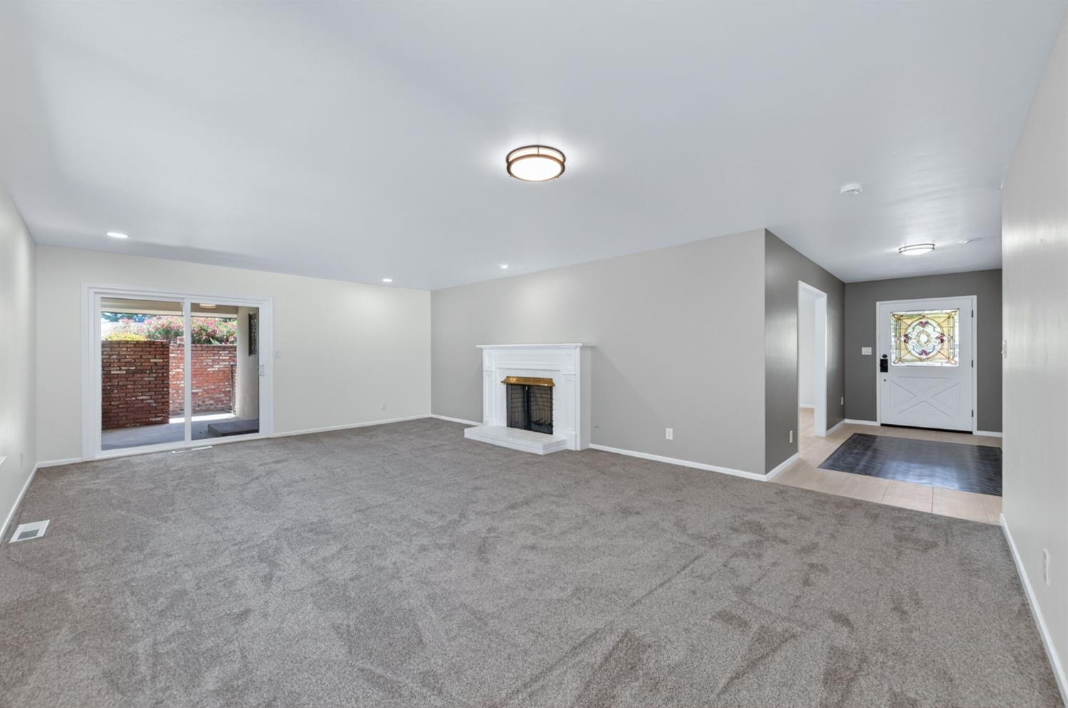 1326 W Escalon Ave, Fresno, CA 93711