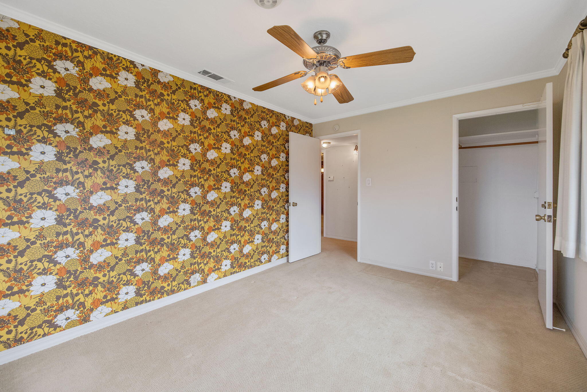 1714 N Blythe Ave, Fresno, CA 93722