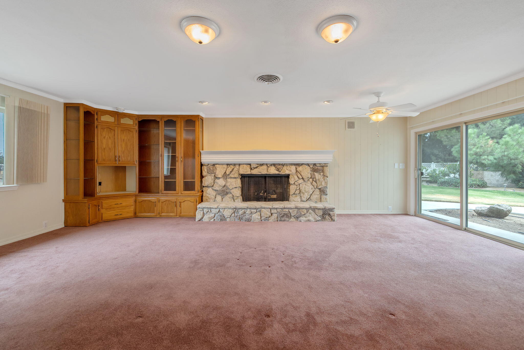 1714 N Blythe Ave, Fresno, CA 93722